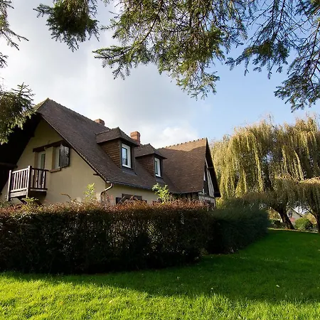 Tatil Evi Holiday Les Sourcins *